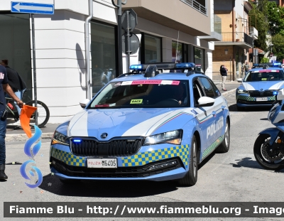 Skoda Superb Wagon III serie restyle
Polizia di Stato
Polizia Stradale
Allestimento Focaccia
POLIZIA M6405
In Scorta al Giro D'Italia 2024
Auto 03
Parole chiave: Skoda Superb_Wagon_IIIserie_restyle POLIZIAM6405 Giro_D&#039;Italia_2024