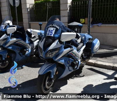 Yamaha FJR 1300 II serie restyle
Polizia di Stato
Polizia Stradale
Allestimento Elevox
POLIZIA G3098
In Scorta al Giro D'Italia 2024
Moto 25
Parole chiave: Yamaha FJR_1300_IIserie POLIZIAG3098 Giro_D&#039;Italia_2024