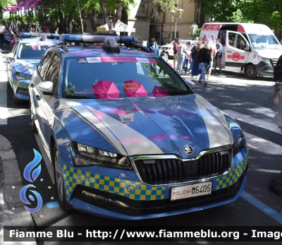 Skoda Superb Wagon III serie restyle
Polizia di Stato
Polizia Stradale
Allestimento Focaccia
POLIZIA M6405
In Scorta al Giro D'Italia 2024
Auto 03
Parole chiave: Skoda Superb_Wagon_IIIserie_restyle POLIZIAM6405 Giro_D&#039;Italia_2024