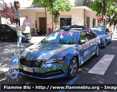 Skoda Superb Wagon III serie restyle
Polizia di Stato
Polizia Stradale
Allestimento Focaccia
POLIZIA M6405
In Scorta al Giro D'Italia 2024
Auto 03
Parole chiave: Skoda Superb_Wagon_IIIserie_restyle POLIZIAM6405 Giro_D&#039;Italia_2024