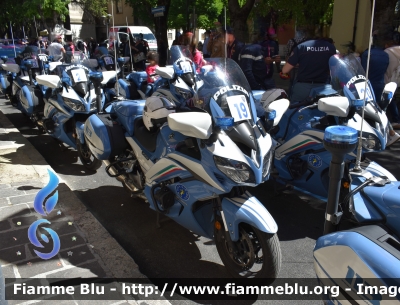 Yamaha FJR 1300 II serie
Polizia diStato
Polizia Stradale
Allestimento Elevox
POLIZIA G3107
In Scorta al Giro D'Italia 2024
Moto 19
Parole chiave: Yamaha FJR_1300_IIserie POLIZIAG3107 Giro_D&#039;Italia_2024