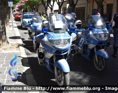 Bmw R850RT II serie
Polizia di Stato
Polizia Stradale
POLIZIA G0464
Parole chiave: BMW R850RT_IIserie POLIZIAG0464