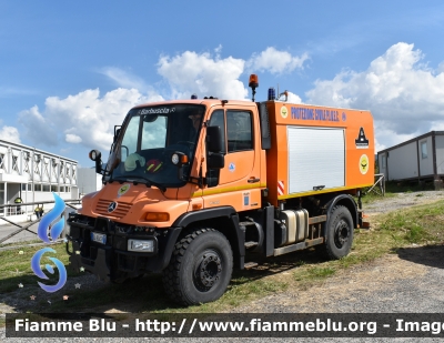 Mercedes-Benz Unimog U400
Protezione Civile
PIVEC L'Aquila
Mezzo AIB (Antincendio Boschivo)
Allestimento Assaloni
Parole chiave: Mercedes-Benz Unimog_U400