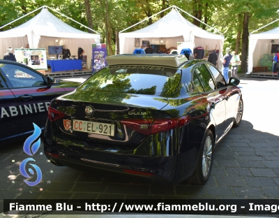 Alfa Romeo Nuova Giulia
Carabinieri
Nucleo Operativo Radiomobile
Allestimento FCA
CC EL 921
Parole chiave: Alfa-Romeo Nuova_Giulia CCEL921