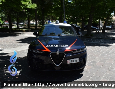 Alfa Romeo Tonale
Carabinieri
Nucleo Operativo Radiomobile
Allestimento FCA
CC EN 864
Parole chiave: Alfa-Romeo Tonale CCEN864