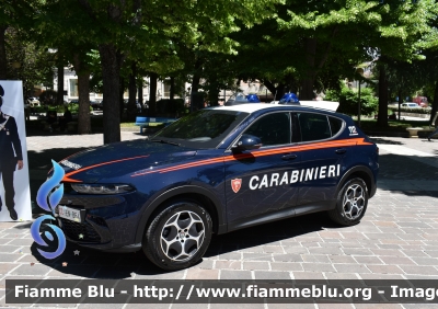 Alfa Romeo Tonale
Carabinieri
Nucleo Operativo Radiomobile
Allestimento FCA
CC EN 864
Parole chiave: Alfa-Romeo Tonale CCEN864