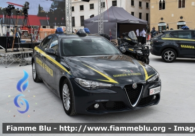 Alfa Romeo Nuova Giulia
Guardia di Finanza
Allestimento FCA
GdiF 369 BQ
Parole chiave: Alfa-Romeo Nuova_Giulia GDIF369BQ