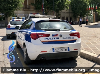 Alfa Romeo Nuova Giulietta restyle 
Polizia Locale 
Comune di Avezzano 
POLIZIA LOCALE YA 632 AF
Allestimento Bertazzoni 
Parole chiave: Alfa-Romeo Nuova_Giulietta_restyle POLIZIALOCALEYA632AF