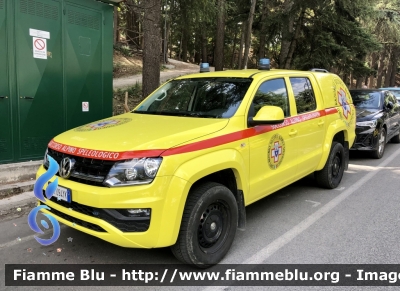 Volkswagen Amarok 
Corpo Nazionale Soccorso Alpino e Speleologico 
CNSAS Abruzzo 
L’Aquila 
Fornitura Nazionale 24 esemplari 
Allestimento Giustozzi 
Parole chiave: Volkswagen Amarok