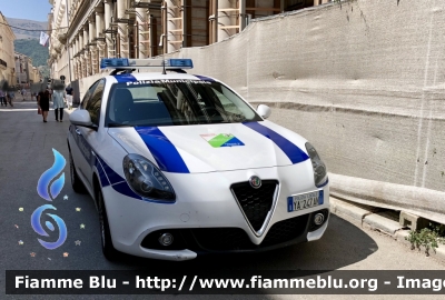 Alfa Romeo Nuova Giulietta restyle 
Polizia Municipale 
Comune di L’Aquila 
POLIZIA LOCALE YA 247 AN 
Parole chiave: Alfa Romeo Nuova Giulietta restyle POLIZIALOCALEYA247AN