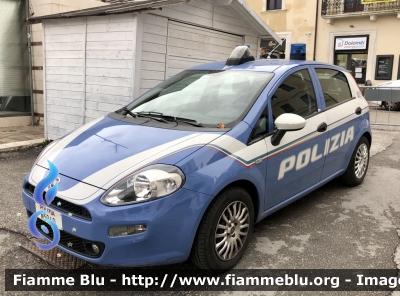 Fiat Punto VI serie 
Polizia di Stato 
Allestimento NCT 
Decorazione Grafica Artlantis 
POLIZIA N5040
Parole chiave: Fiat Punto_VIserie POLIZIAN5040