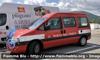 Fiat Scudo I serie 
Vigili del Fuoco 
Nucleo Sommozzatori Roma 
Mezzo acquistato dalla Direzione Nazionale per L’Ispettorato Emergenze 
VF 23670
Parole chiave: Fiat Scudo_Iserie VF23670