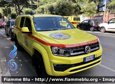 Volkswagen Amarok 
Corpo Nazionale Soccorso Alpino e Speleologico 
CNSAS Abruzzo 
L’Aquila 
Fornitura Nazionale 24 esemplari 
Allestimento Giustozzi 
Parole chiave: Volkswagen Amarok