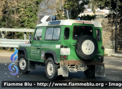 Land-Rover Defender 90 
Carabinieri 
Comando Carabinieri unità per la tutela Forestale Ambientale ed Agroalimentare 
Parco Nazionale del Gran Sasso e Monti Della Laga 
CC BJ 235
Parole chiave: Land-Rover Defender_90 CCBJ235