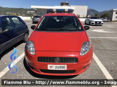 Fiat Grande Punto 
Vigili del Fuoco 
Comando provinciale di L’Aquila 
VF 24996
Parole chiave: Fiat Grande_Punto VF24996