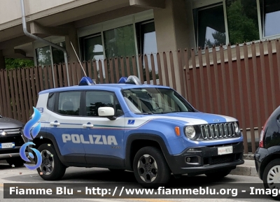 Jeep Renegade 
Polizia di Stato 
Polizia Stradale 
Allestimento NCT Nuova Carrozzeria Torinese 
POLIZIA N5943
Parole chiave: Jeep Renegade POLIZIAN5943