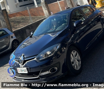 Renault Megane III serie Restyle 
Carabinieri 
Comando Carabinieri Unità per la Tutela Forestale Ambientale ed Agroalimentare 
CC DM 607
Parole chiave: Renault Megane_IIIserie_restyle CCDM607