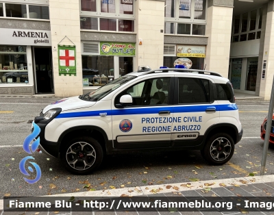 Fiat Nuova Panda Cross II serie 
Protezione Civile 
Regione Abruzzo 
Allestimento ISOTEC 
Parole chiave: Fiat Nuova_Panda_Cross_IIserie