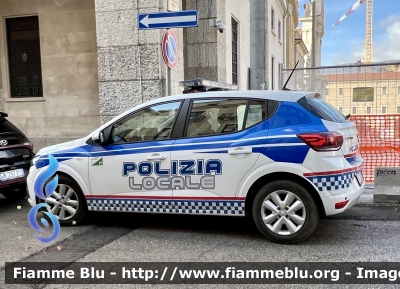 Dacia Sandero
Polizia Locale 
Comune di San Demetrio Ne’ Vestini (AQ)
POLIZIA LOCALE YA 304 AR
Parole chiave: Dacia Sandero POLIZIALOCALEYA304AR