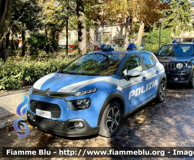 Citroen C3 III serie
Polizia di Stato 
Allestimento Focaccia
POLIZIA M7919
Parole chiave: Citroen C3_IIIserie POLIZIAM7919