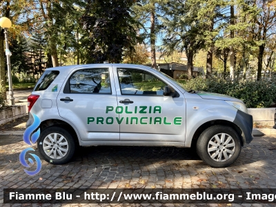 Daihatsu Terios II serie 
Polizia Provinciale 
Regione Abruzzo 
Provincia di L’Aquila

Parole chiave: Daihatsu Terios_IIserie