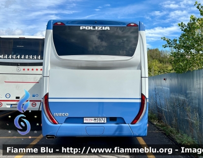 Iveco Crossway
Polizia di Stato 
POLIZIA M5974
Parole chiave: Iveco Crossway POLIZIAM5974