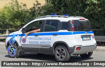 Fiat Nuova Panda Cross II serie 
Protezione Civile 
Regione Abruzzo 
Parole chiave: Fiat Nuova_Panda_Cross_IIserie