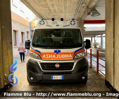 Fiat Ducato X290
Pubblicità Assistenza Croce Bianca L’Aquila 
Allestimento Mariani Fratelli 
Parole chiave: Fiat Ducato_X290 Ambulanza