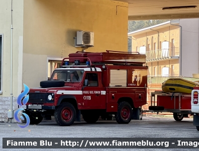 Land Rover Defender 110
Vigili del Fuoco 
Comando Provinciale di L’Aquila 
Nucleo S.A.F. Speleo Alpino Fluviale
VF 21876
Parole chiave: Land-Rover Defender_110 VF21876