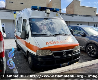 Fiat Ducato III serie 
Misericordia di Chieti 
Allestimento Mobitecno 
Parole chiave: Fiat Ducato_IIIserie Ambulanza