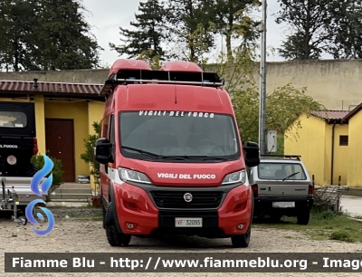 Fiat Ducato X290 restyle 
Vigili del Fuoco 
Direzione Regionale Abruzzo 
Nucleo SAPR 
Allestimento ISOTEC 
VF 32095
Parole chiave: Fiat Ducato_X290_restyle VF32095