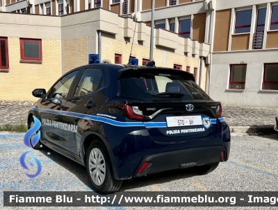 Toyota Yaris Hybrid IV serie 
Polizia Penitenziaria 
Servizio Traduzioni e Piantonamenti 
Allestimento Focaccia 
POLIZIA PENITENZIARIA 570 AH
Parole chiave: Toyota Yaris_Hybrid_IVserie POLIZIAPENITENZIARIA570AH