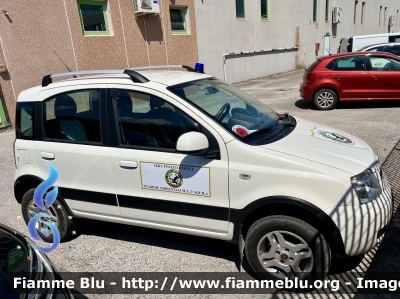 Fiat Nuova Panda 4x4 I serie 
Guardie Ambientali sez. L’Aquila 
Serv. Polizia Rurale
Cod.Automezzo 01
Parole chiave: Fiat Nuova_Panda_4x4_Iserie