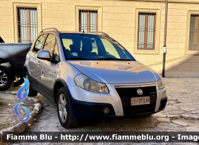 Fiat Sedici 
Croce Rossa Italiana 
Comitato Regionale Abruzzo 
CRI 712 AA
Parole chiave: Fiat Sedici CRI712AA