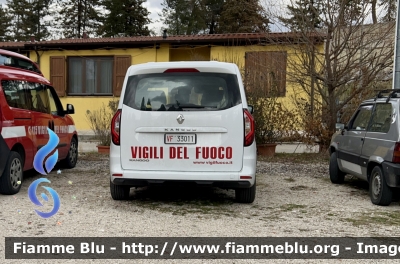 Renault Kangoo III serie 
Vigili del Fuoco 
Comando Provinciale di Nuoro 
VF 33011
Parole chiave: Renault Kangoo_IIIserie VF33011