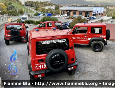 Suzuki Jimny III serie 
Vigili del Fuoco 
Allestimento Totani 
Automezzi in fase di Consegna 
Parole chiave: Suzuki Jimny_IIIserie