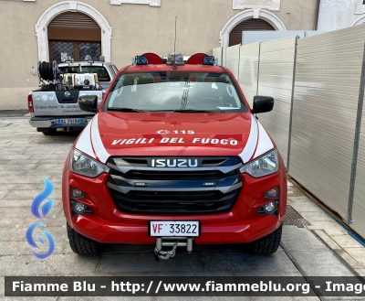 Isuzu D-Max III serie 
Vigili del Fuoco 
Comando Provinciale di L’Aquila 
Allestimento Red 
VF 33822
Parole chiave: Isuzu D-Max_IIIserie VF33822