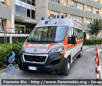 Peugeot Boxer IV serie 
Croce Verde Abruzzo Onlus 
Allestimento VEIKO 
Cod. Automezzo 10
Parole chiave: Peugeot Boxer_IVserie Ambulanza