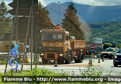 Iveco 180-24
ANAS 
Regione Abruzzo 
Compartimento di L’Aquila
Cod.Automezzo 43
Parole chiave: Iveco 180-24