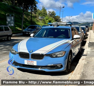 BMW 320 Touring F31 II restyle
Polizia di Stato 
Polizia Stradale 
Allestimento Marazzi 
POLIZIA M2534
Parole chiave: BMW 320_Touring_F31_IIrestyle POLIZIAM2534