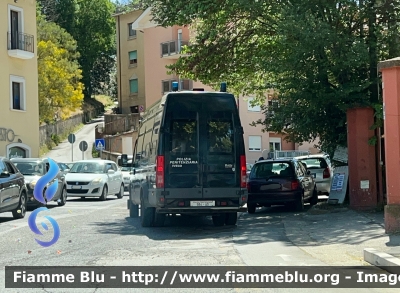 Iveco Daily IV serie 
Polizia Penitenziaria 
Servizio Traduzioni e Piantonamenti 
Automezzo Per Traduzione Detenuti 
POLIZIA PENITENZIARIA 984 AD
Parole chiave: Iveco Daily_IVserie POLIZIAPENITENZIARIA984AD