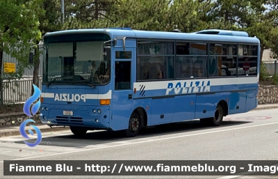 Iveco Cacciamali 100E21
Polizia di Stato 
POLIZIA F0798
Parole chiave: Iveco Cacciamali_100E21 POLIZIAF0798