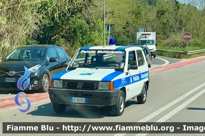 Fiat Panda II serie
Polizia Municipale 
Comune di Teramo 

Parole chiave: Fiat Panda_IIserie