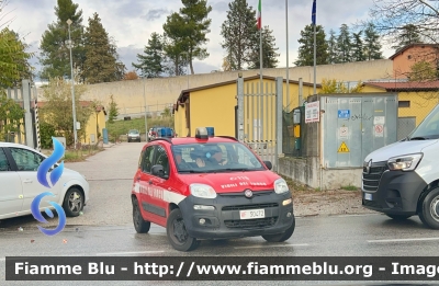 Fiat Nuova Panda 4x4 II serie 
Vigili del Fuoco 
Comando Provinciale Di Barletta-Andria-Trani 
VF 30472
Parole chiave: Fiat Nuova_Panda_4x4_IIserie VF30472