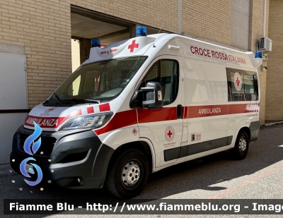 Fiat Ducato X290
Croce Rossa Italiana 
Comitato di Giulianova (TE)
Allestimento Mariani Fratelli 
CRI 065 AH
Parole chiave: Fiat Ducato_X290 CRI065AH Ambulanza