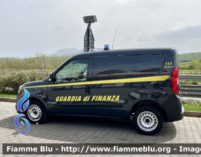 Fiat Dobló IV serie 
Guardia di Finanza 
GdiF 191 BR 
Particolare Logo 250 Anni
Parole chiave: Fiat Dobló_IVserie GDIF191BR