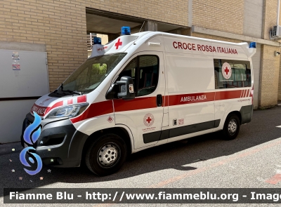 Fiat Ducato X290
Croce Rossa Italiana 
Comitato di Giulianova (TE)
Allestimento Mariani Fratelli 
CRI 065 AH
Parole chiave: Fiat Ducato_X290 CRI065AH Ambulanza