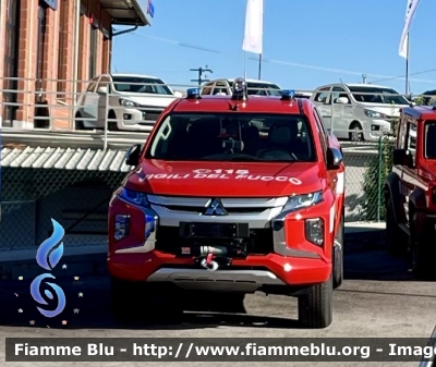 Mitsubishi L200 V serie restyle 
Vigili del Fuoco 
Allestimento Totani 
Automezzi in fase di consegna 
Parole chiave: Mitsubishi L200_Vserie_restyle