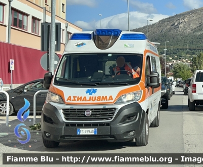 Fiat Ducato X290 
ASL n1 Avezzano Sulmona L’Aquila 
118 Abruzzo Soccorso 
Allestimento Orion 
Parole chiave: Fiat Ducato_X290 Ambulanza