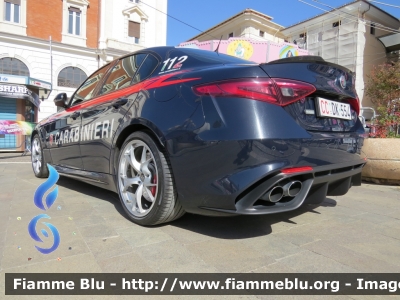 Alfa Romeo Nuova Giulia Quadrifglio 
Carabinieri
Nucleo Operativo e Radiomobile di Roma 
CC DK 554
Parole chiave: Alfa Romeo Nuova_Giulia_Quadrifoglio CCDK554